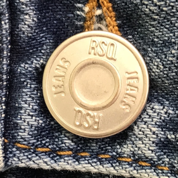 RSQ brand Young Ladies Denim Miniskirt - Picture 7 of 11